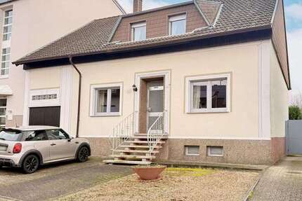 Haus zum Kaufen in Wallerfangen 159.000 € 140 m² 6 zimmer