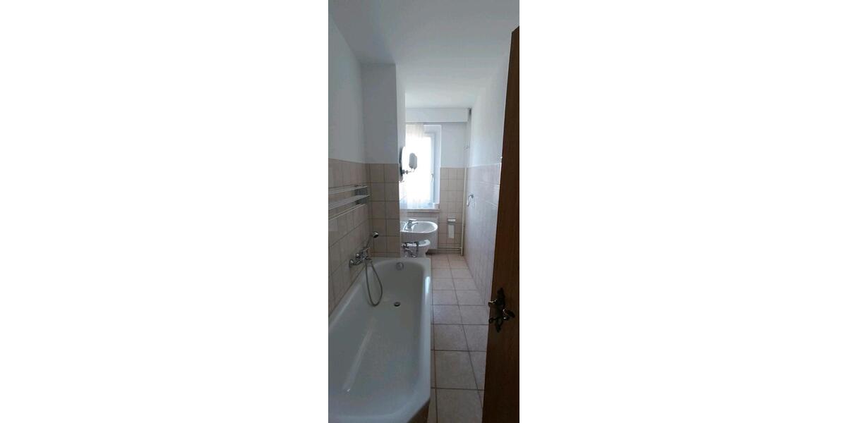 Etagenwohnung Oelsnitz (Vogtland) - 2 Zimmer, 49 m&sup2;, 275&euro; | Angebot:26413650