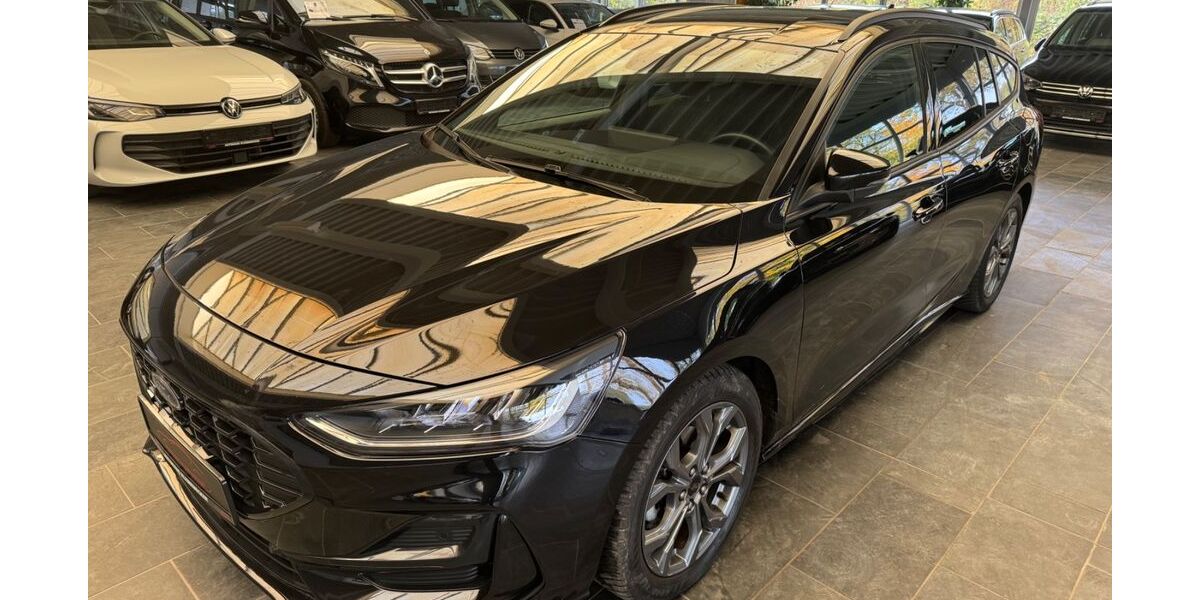 Ford Focus 61.600 km 16.700 &euro; Versmold 33775