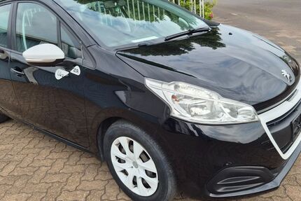 Peugeot 208 124.000 km 2.600 &euro; Saarlouis 66740