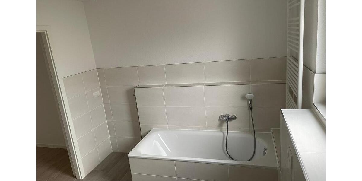 Etagenwohnung Schönefeld - 2 Zimmer, 66 m&sup2;, 1.250&euro; | Angebot:26329417