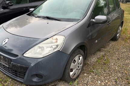 Renault Clio 310.000 km 650 &euro; Burgau 89331