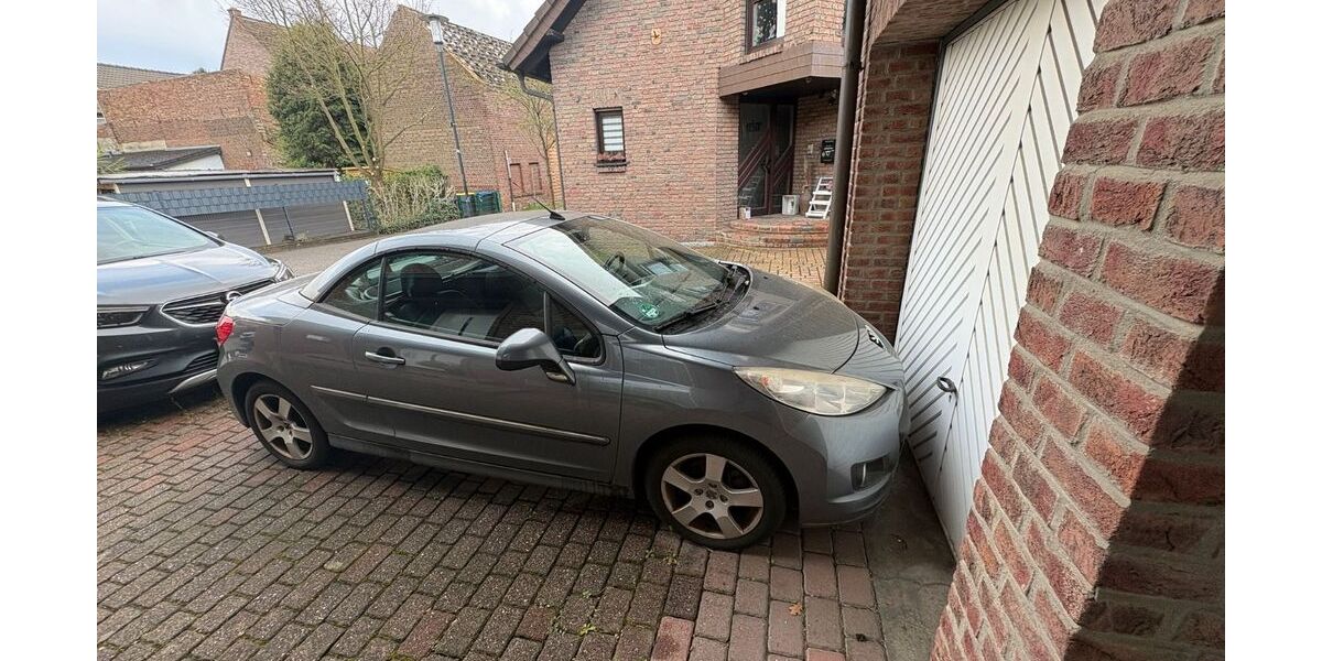 Peugeot 207 91.000 km 2.250 &euro; Grevenbroich 41517