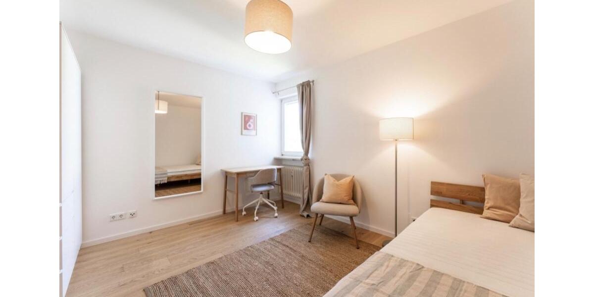 Etagenwohnung München Bogenhausen - 5 Zimmer, 73 m&sup2;, 690&euro; | Angebot:26363034