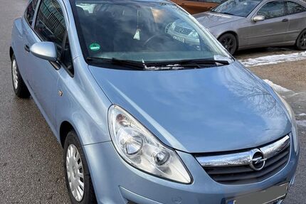 Opel Corsa 125.000 km 2.400 &euro; München 80469