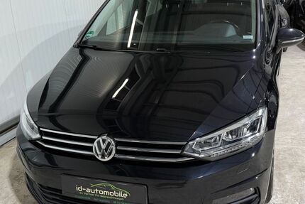 VW Touran 114.567 km 16.299 &euro; Bad Segeberg 23795