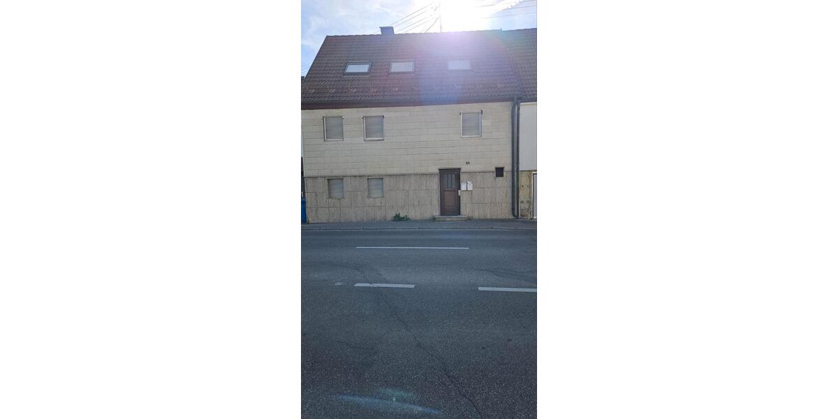 Doppelhaushälfte Gaildorf - 7 Zimmer, 160 m&sup2;, 130.000&euro; | Angebot:26577893
