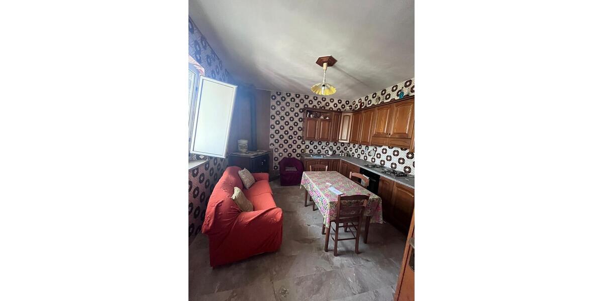 Erdgeschoßwohnung Tuttlingen - 4 Zimmer, 180 m&sup2;, 25.000&euro; | Angebot:27081577