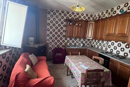 Wohnung Tuttlingen - 4 Zimmer, 180 m&sup2;, 25.000&euro; | Angebot:27081577