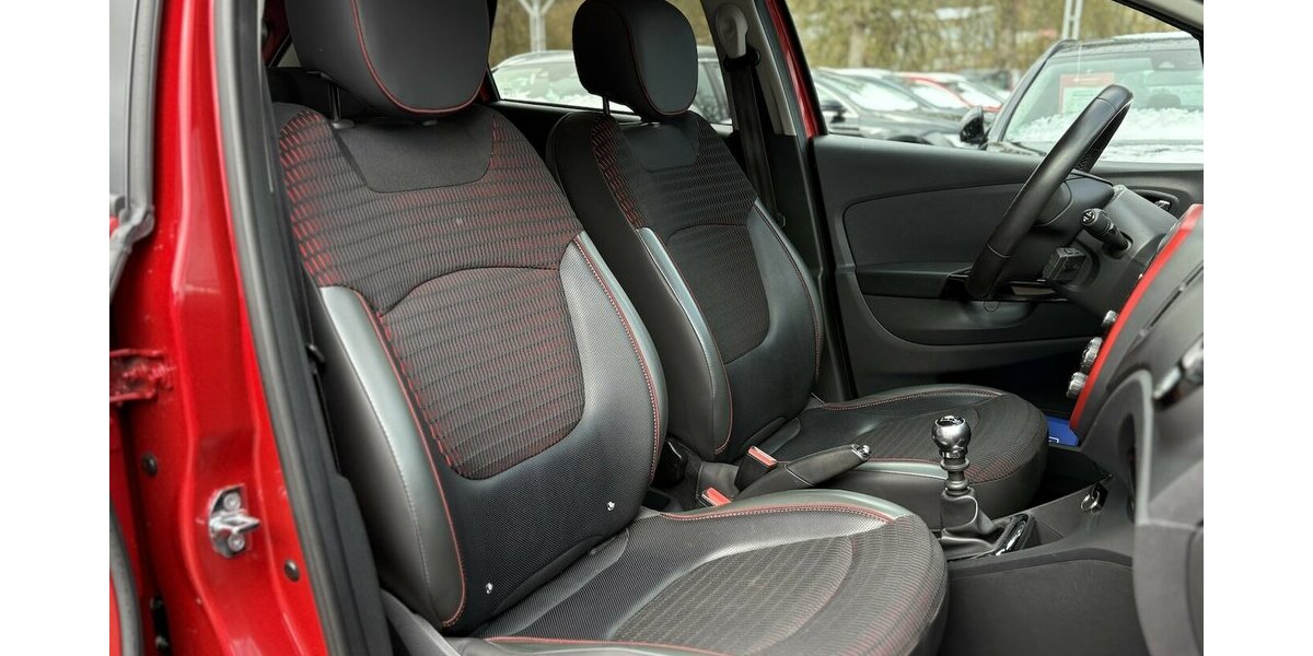 Renault Captur 1.2 XMOD KAMERA/NAVI/SHZ/KLIMA/KEYLESS 29.841 km 11.900 &euro; Villingen-Schwenningen 78054