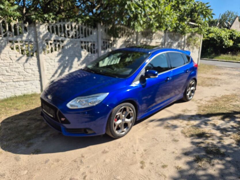 Ford Focus 165.031 km 12.400 € Ruhner Berge 19376