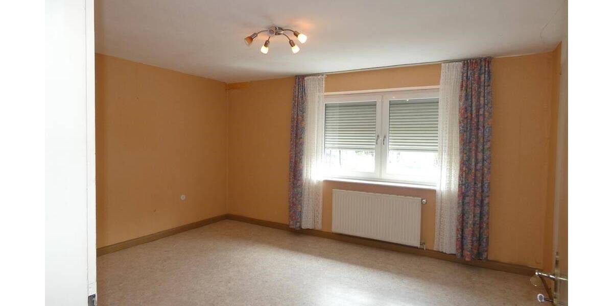 Doppelhaushälfte Vohenstrauß - 5 Zimmer, 102 m&sup2;, 145.000&euro; | Angebot:26912697