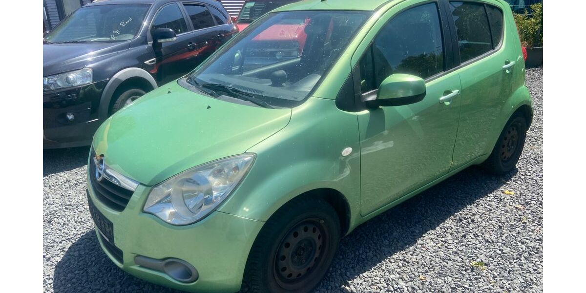 Opel Agila 121.000 km 2.250 &euro; Hanau 63452