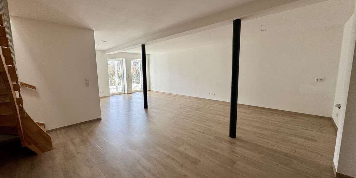 Haus zum Mieten in Kirchheim in Schwaben 1.090 € 115 m² 4 zimmer