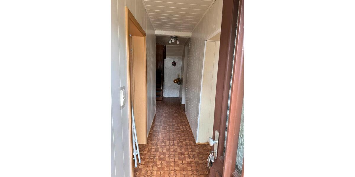 Einfamilienhaus Mehren - 8 Zimmer, 110 m&sup2;, 230.000&euro; | Angebot:27158207