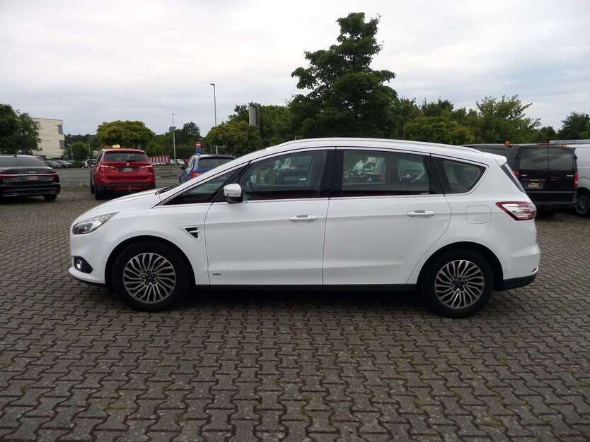 S-Max