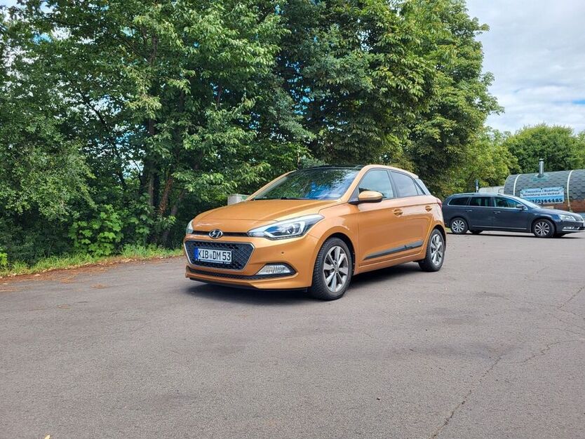 i20