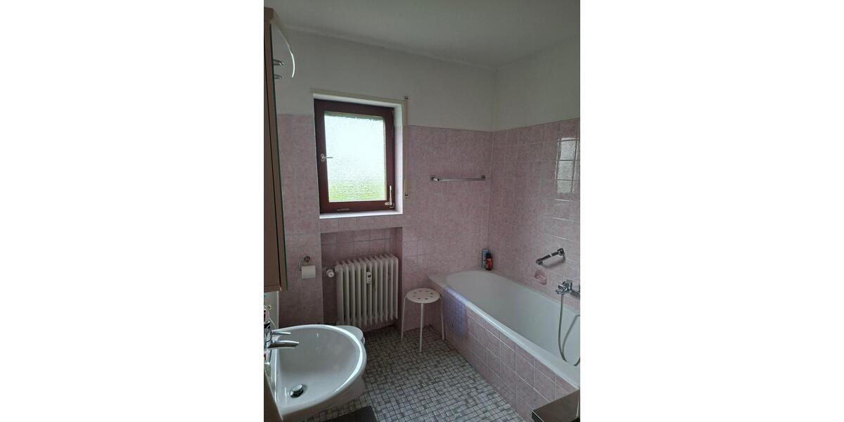 Erdgeschoßwohnung Haibach - 4 Zimmer, 96 m&sup2;, 890&euro; | Angebot:26560518