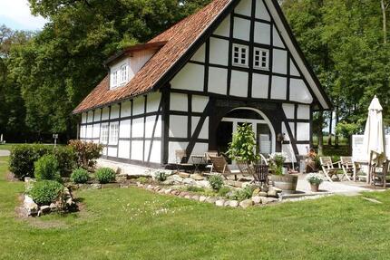 Haus Delbrück - 5 Zimmer, 138 m&sup2;, 1.280&euro; | Angebot:26413988