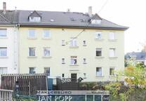 Solides Mehrfamilienhaus mit Garage!