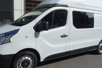 Renault Trafic 97.921 km 18.900 € Berlin 10553