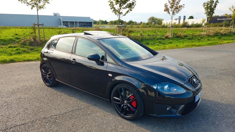 Seat Leon 199.200 km 8.499 € Dülmen 48249