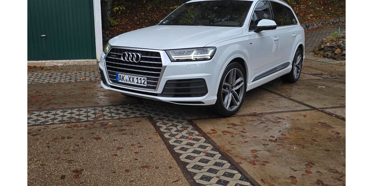Audi Q7 243.000 km 19.999 &euro; Neunkirchen 57290