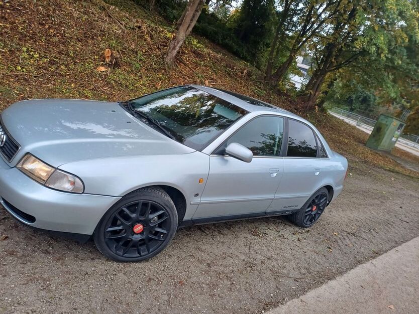 Audi A4 228.000 km 7.200 € Mamming 94437