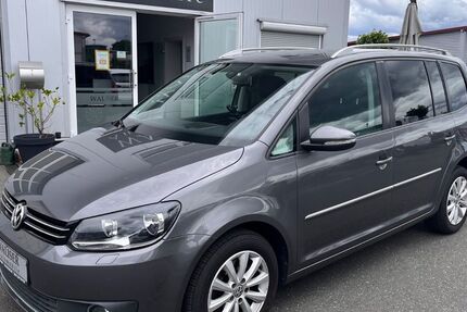 VW Touran 180.000 km 7.999 &euro; Fürth 90763