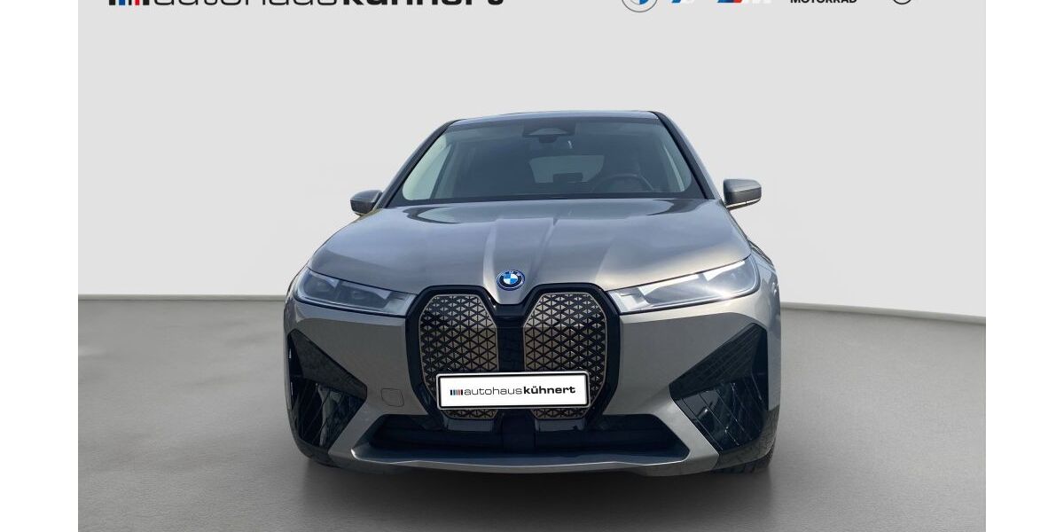 BMW iX 19.885 km 48.855 &euro; Windischleuba 04603