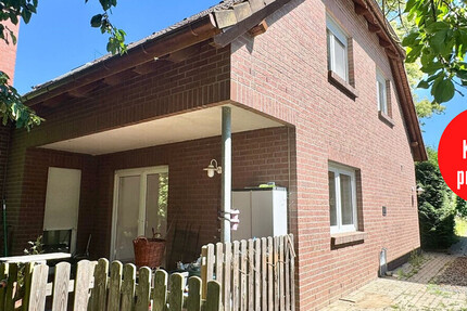 HORN IMMOBILIEN ++ tolles Grundstück mit Haus 7 Zimmer und Gästehaus in Quadenschönfeld Möllenbeck - Haus Möllenbeck | Angebot:27013650