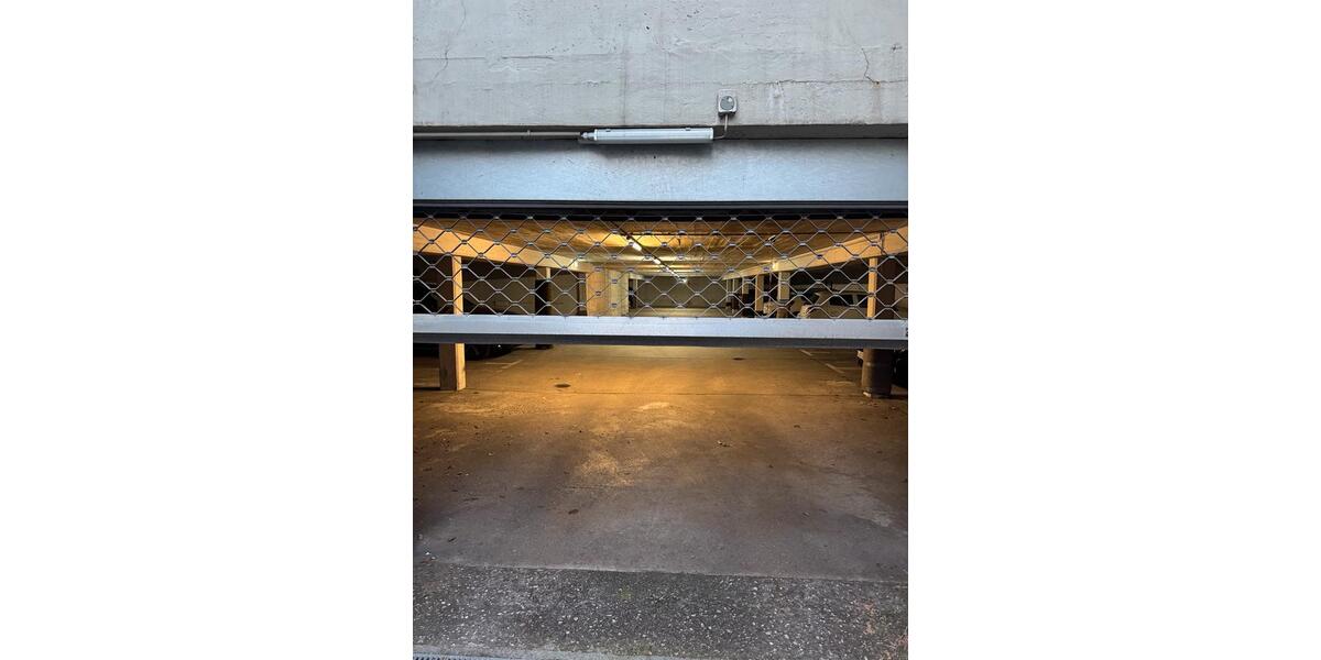 Erdgeschoßwohnung Köln Kalk - 3 Zimmer, 82 m&sup2;, 1.750&euro; | Angebot:25404176