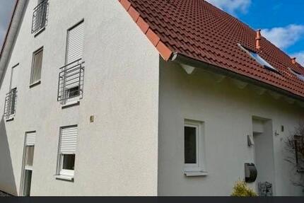 Haus Röthlein - 5 Zimmer, 123 m&sup2;, 1.100&euro; | Angebot:26088763