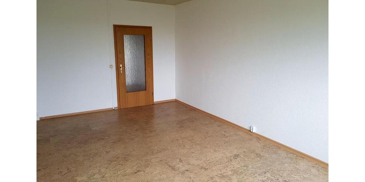 Etagenwohnung Neubrandenburg Datzeberg - 3 Zimmer, 69 m&sup2;, 380&euro; | Angebot:26251255