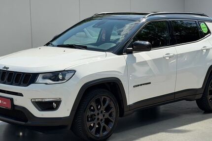 Jeep Compass 49.981 km 18.490 &euro; Hamburg 22043