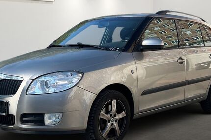 Skoda Fabia 268.029 km 2.499 &euro; Berlin 12681