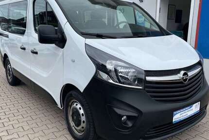 Opel Vivaro 178.151 km 11.999 &euro; Jade 26349