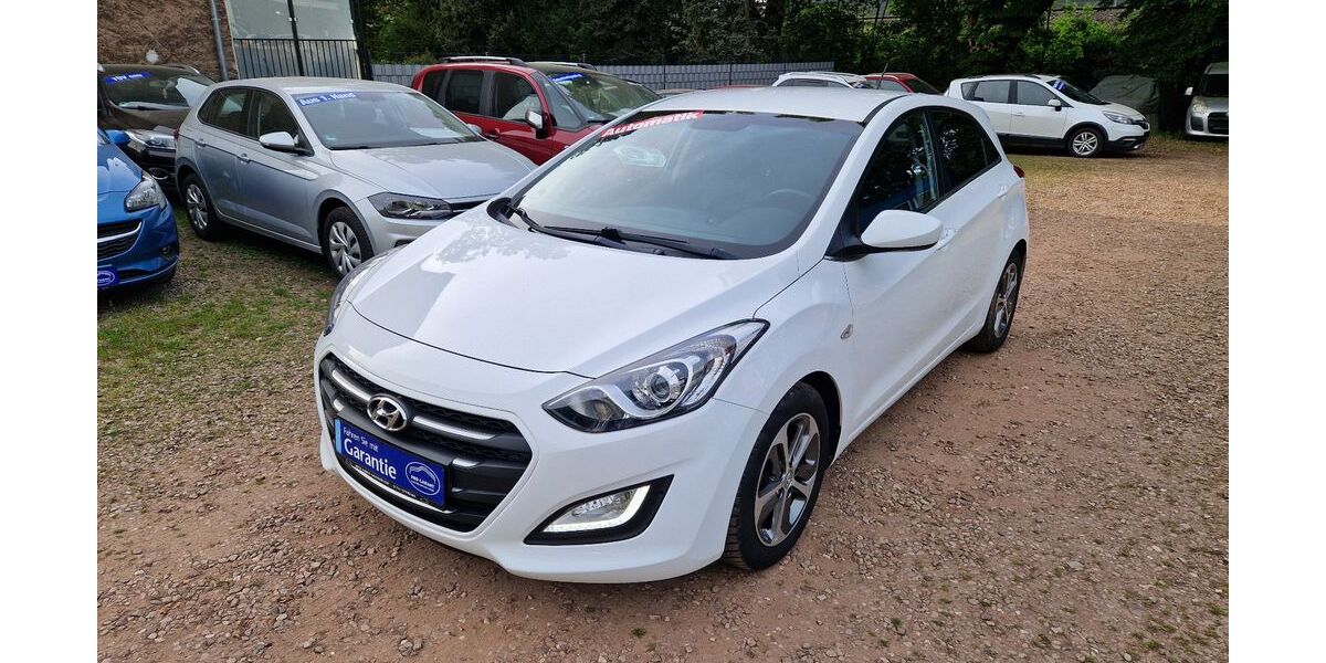 Hyundai i30 68.000 km 10.999 &euro; Saarbrücken 66117