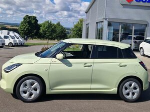 Suzuki Swift 1.2 Hybrid CVT Comfort 6 Jahre Garantie 2.500 km 21.590 &euro; Obrigheim-Asbach 74847