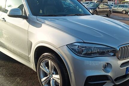 BMW X5 147.000 km 28.350 &euro; Bremen 28211