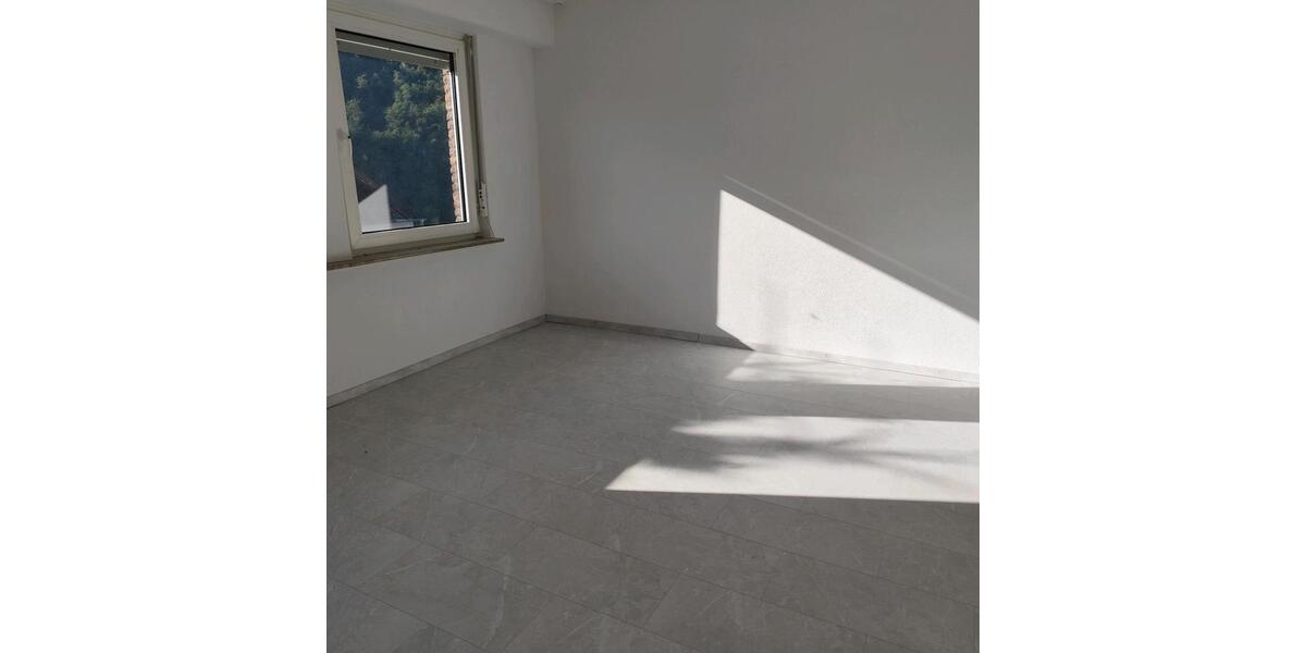 Erdgeschoßwohnung Dillenburg Eibach - 3 Zimmer, 90 m&sup2;, 700&euro; | Angebot:24842768