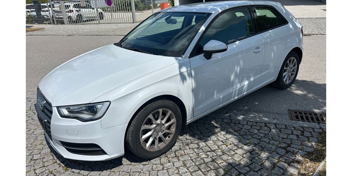 Audi A3 138.000 km 8.500 &euro; München 81929