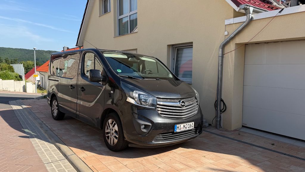 Opel Vivaro 133.300 km 14.300 &euro; Bad Salzdetfurth 31162