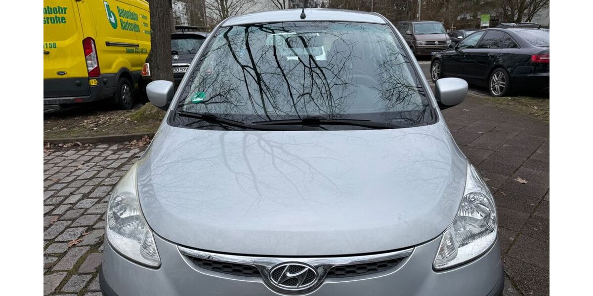 Hyundai i10 60.000 km 5.850 &euro; Karlsruhe 76139