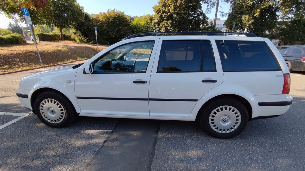 VW Golf 225.000 km 5.350 € Pforzheim/Brötzingen 75172