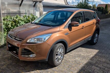 Ford Kuga 96.000 km 9.990 &euro; Regensburg 93057