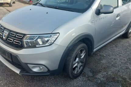 Dacia Sandero 77.900 km 9.450 &euro; Ilmenau 98693