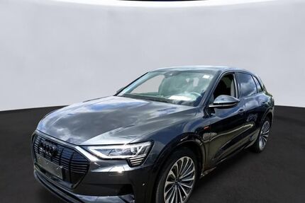 Audi e-tron 65.481 km 34.990 &euro; Hamburg 22047
