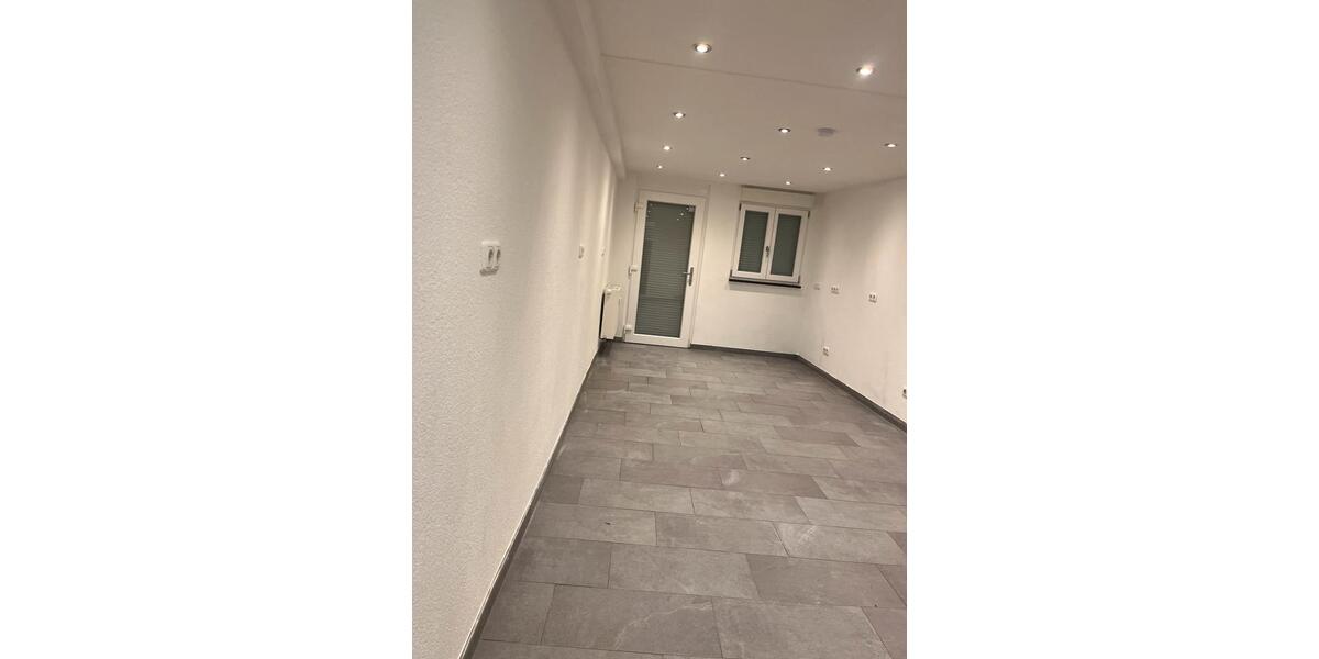 Gewerbeobjekt Rheinau - 700&euro; | Angebot:25989933