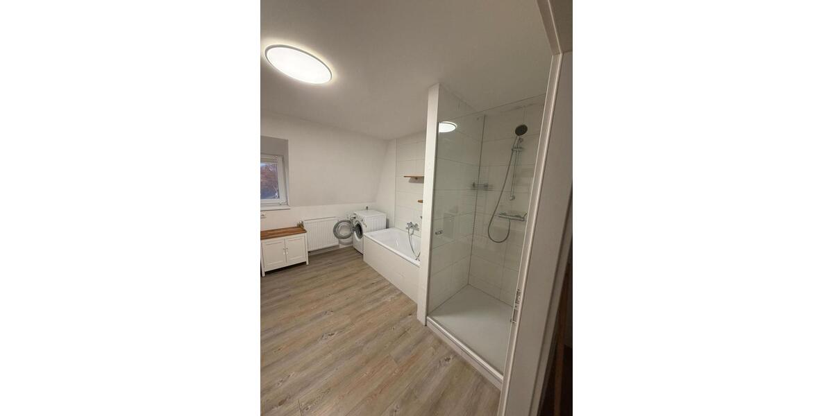 Dachgeschoßwohnung Faßberg - 3 Zimmer, 140 m&sup2;, 930&euro; | Angebot:25963342